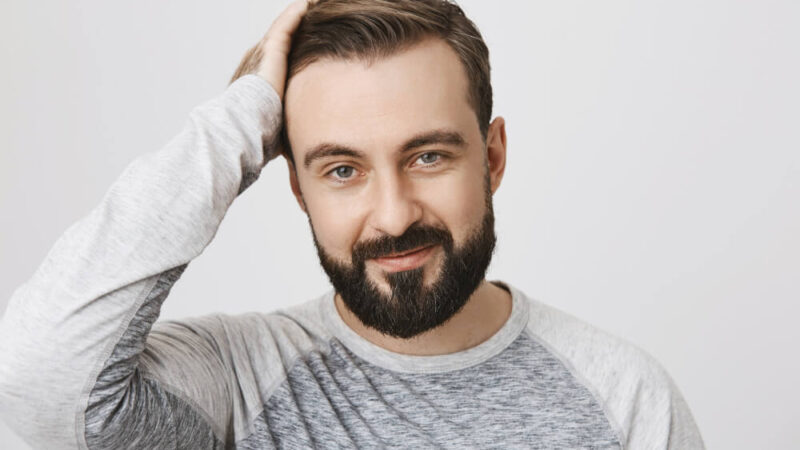 Czemu warto wykonać przeszczep włosów w tureckiej klinice